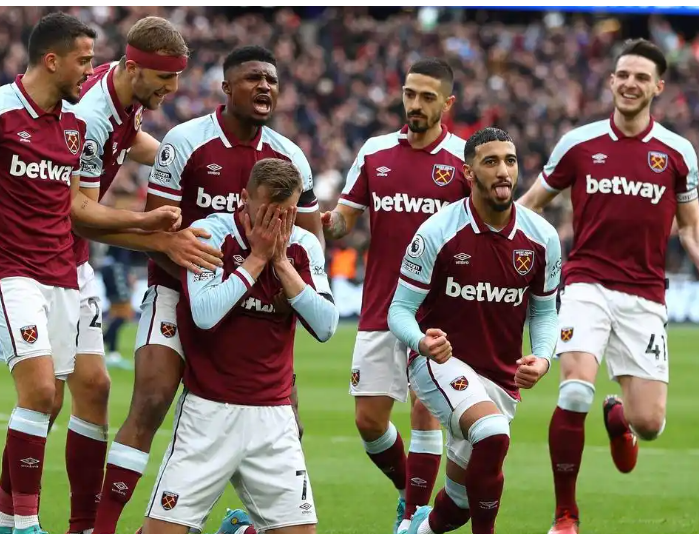 西汉姆联：英超迷雾中的挣扎与突围